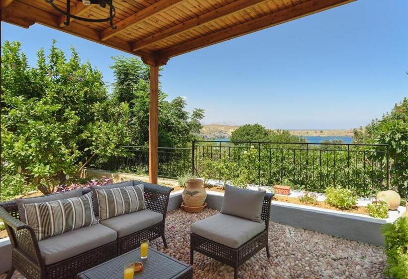 带2个卧室的别墅, Thea Villas And Suite