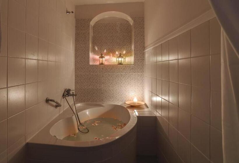 带2个卧室的别墅, Thea Villas And Suite