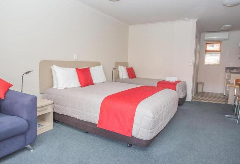 高级工作室, Asure Scenic Route Motor Lodge