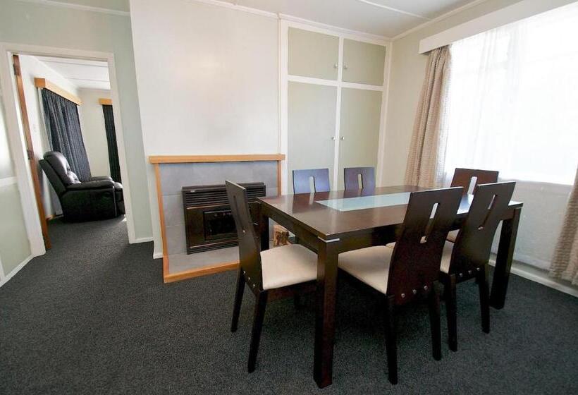 3间卧室的房子, Asure Scenic Route Motor Lodge