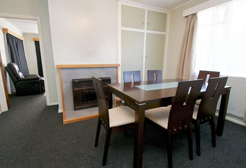 3间卧室的房子, Asure Scenic Route Motor Lodge