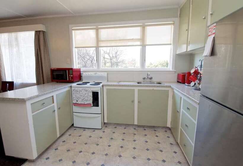 3间卧室的房子, Asure Scenic Route Motor Lodge