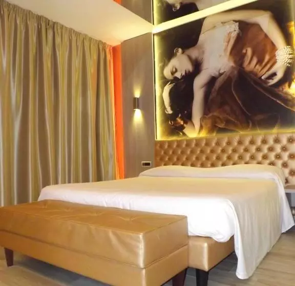 Suite Junior, Camelia