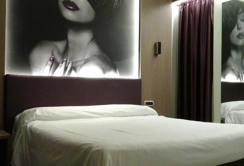 Номер Superior, Camelia