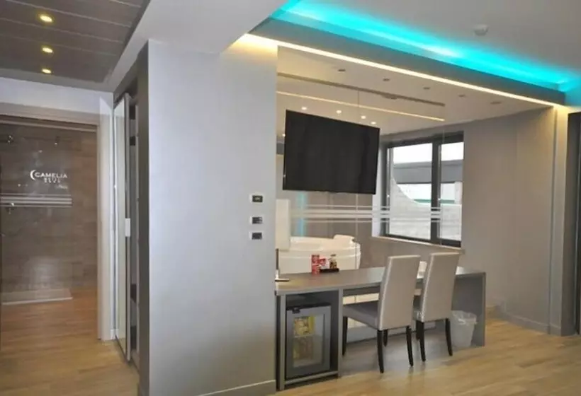 Quarto superior, Camelia