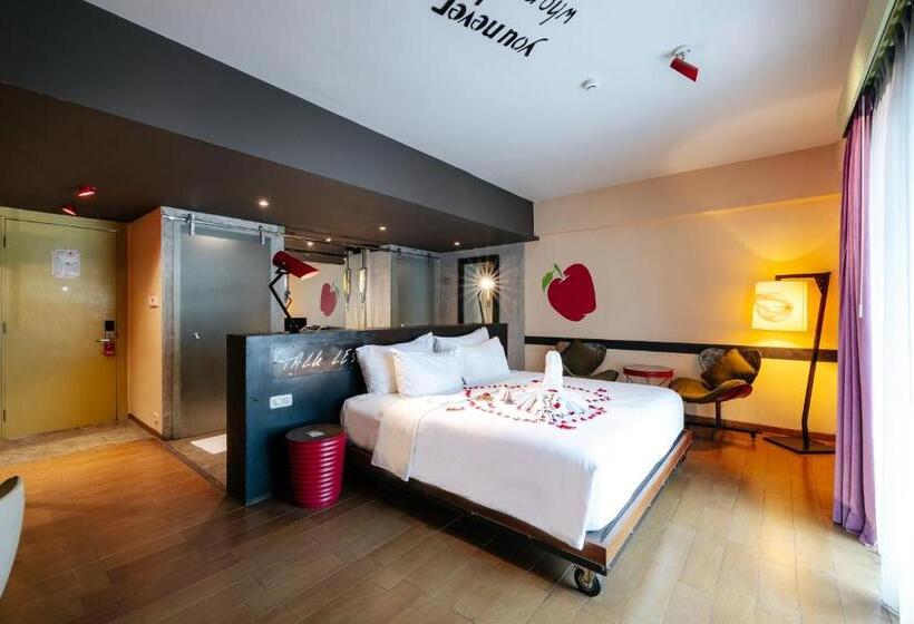 Номер Deluxe Вид на Бассейн, Viva Dash Hotel Seminyak