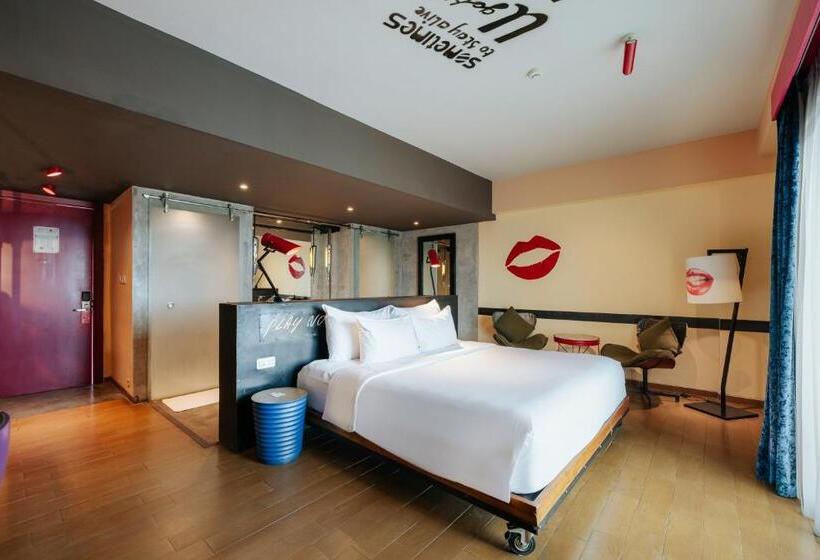 Номер Deluxe Вид на Бассейн, Viva Dash Hotel Seminyak