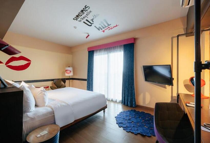 Номер Deluxe Вид на Бассейн, Viva Dash Hotel Seminyak
