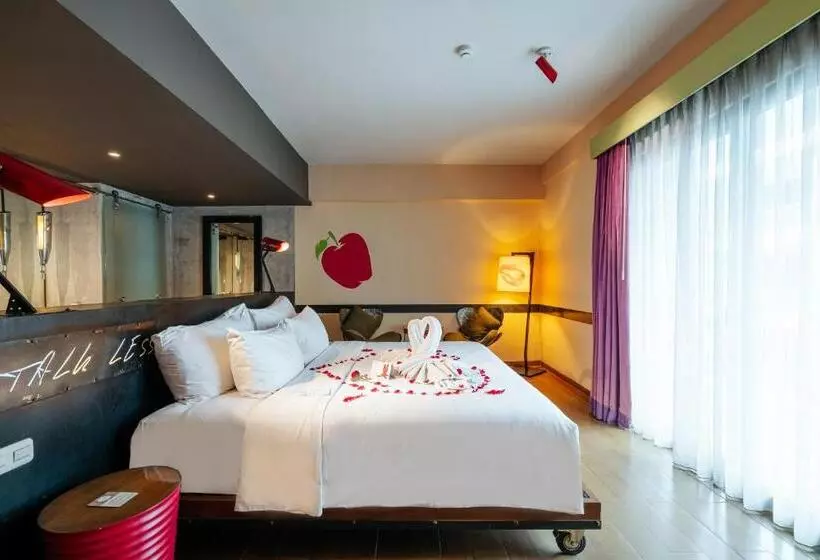 اتاق لوکس با چشمانداز استخر, Viva Dash Hotel Seminyak