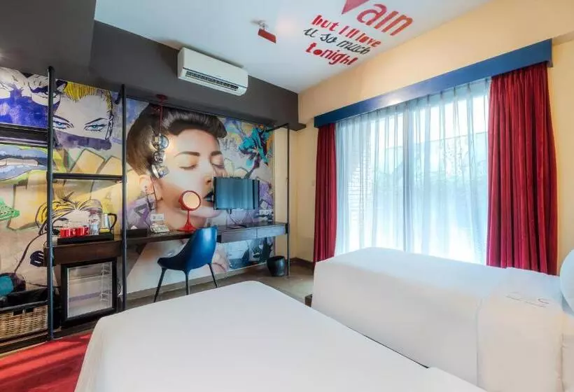 استودیوی استاندارد, Viva Dash Hotel Seminyak