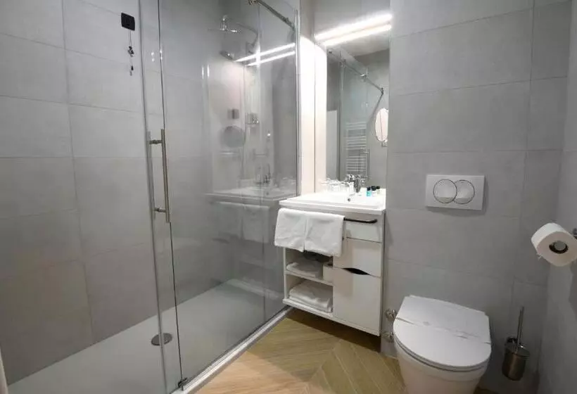 オーシャンビューバルコニー付きワンベッドルームアパートメント, Aparthotel Milenij