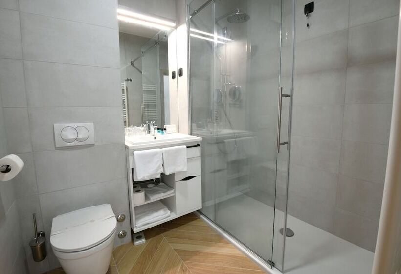 침실1개 아파트 발코니 바다 전망, Aparthotel Milenij