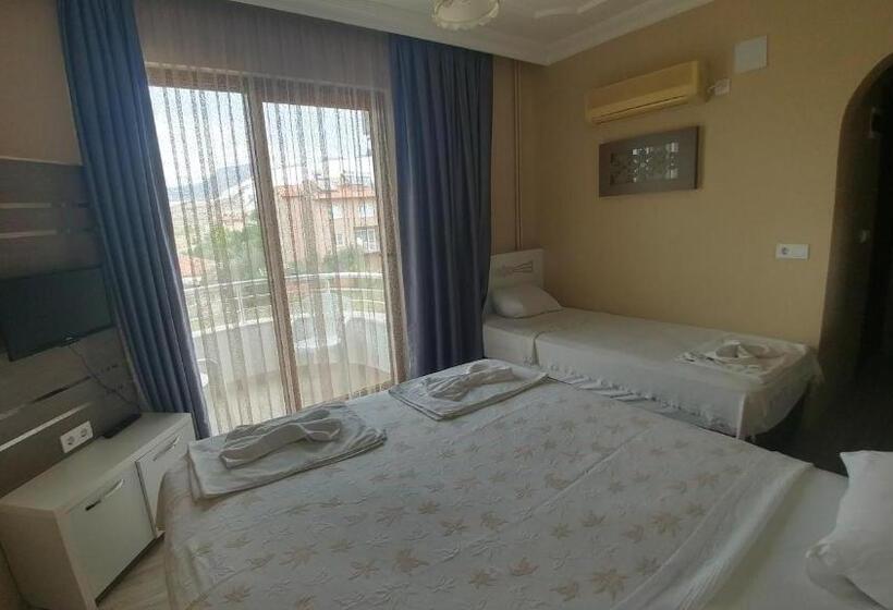 اتاق استاندارد سه نفره, Bellamaritimo