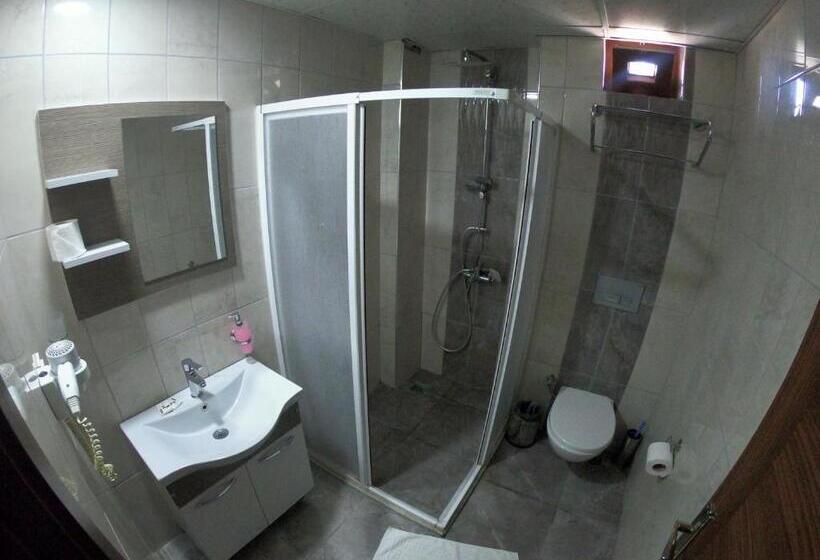 تختخواب در اتاق مشترک, Bellamaritimo