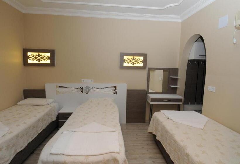 اتاق استاندارد سه نفره, Bellamaritimo