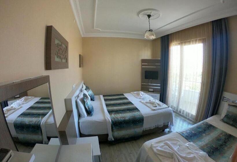 اتاق استاندارد سه نفره, Bellamaritimo