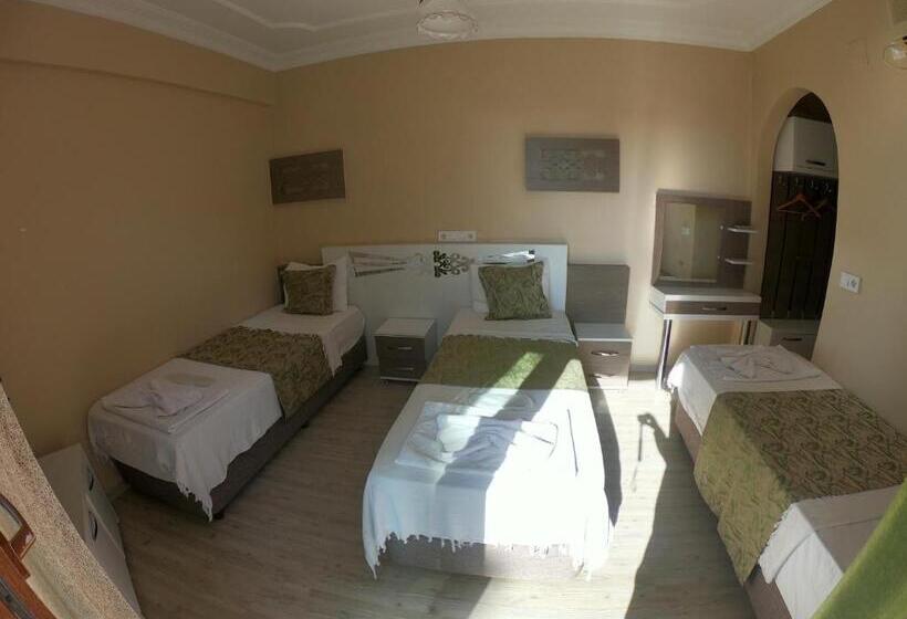 اتاق استاندارد سه نفره, Bellamaritimo