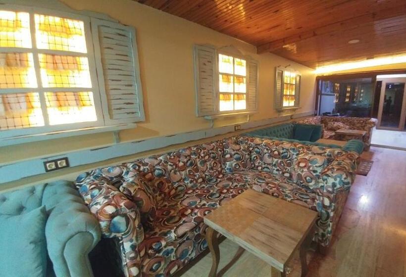 اتاق استاندارد سه نفره, Bellamaritimo