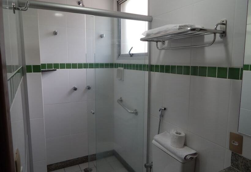 标准单人间, Frimas