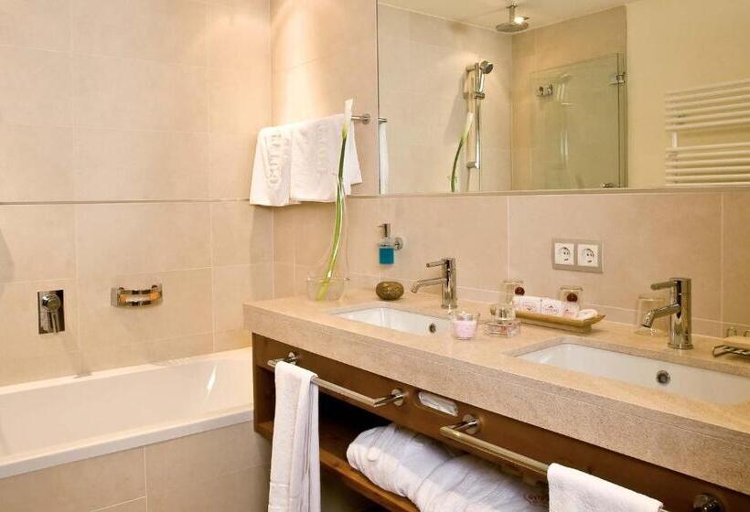 غرفة ديلوكس, Gotthard