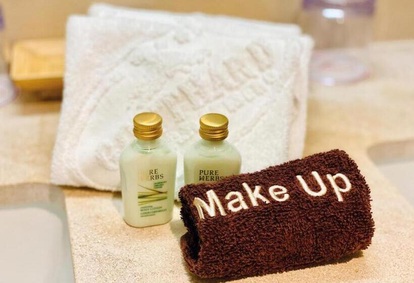 غرفة ديلوكس, Gotthard