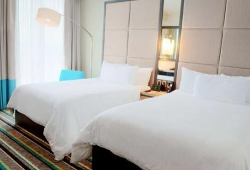 带2个双人床的标准工作室, Hilton Garden Inn San Jose La Sabana