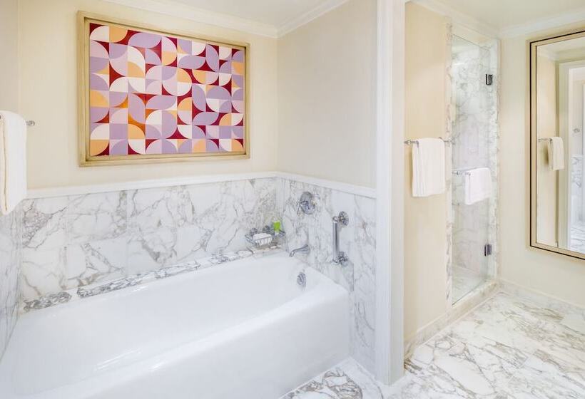 سوییت با چشم‌انداز دریا, Hyatt Ziva Rose Hall All Inclusive