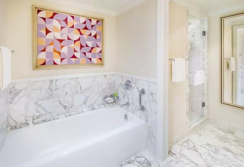 سوییت با چشم‌انداز دریا, Hyatt Ziva Rose Hall All Inclusive