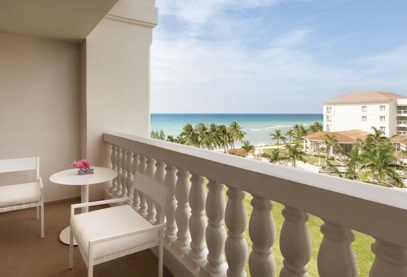 اتاق کلاب, Hyatt Ziva Rose Hall All Inclusive