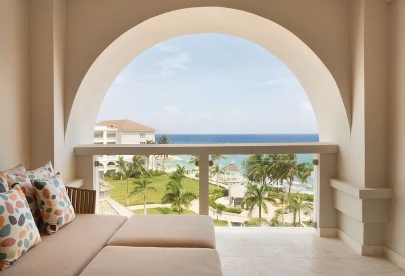 سوئیت جونیور با تخت بزرگ, Hyatt Ziva Rose Hall All Inclusive