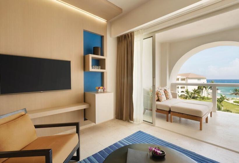 سوییت جونیور با چشم‌انداز دریا, Hyatt Ziva Rose Hall All Inclusive