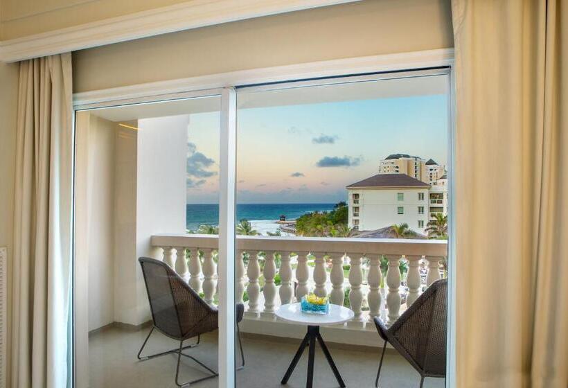 Club Room King Bed, Hyatt Ziva Rose Hall All Inclusive