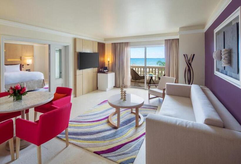 سوییت با چشم‌انداز دریا, Hyatt Ziva Rose Hall All Inclusive