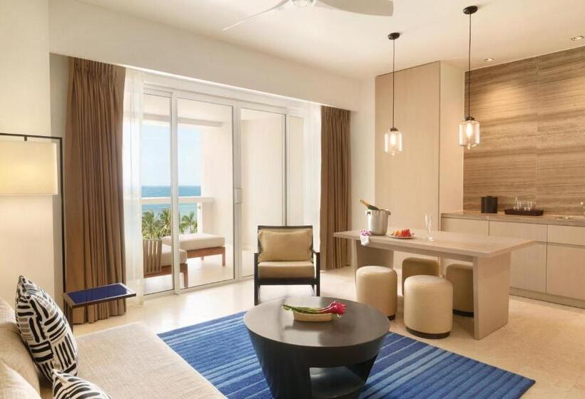 سوییت جونیور با چشم‌انداز دریا, Hyatt Ziva Rose Hall All Inclusive