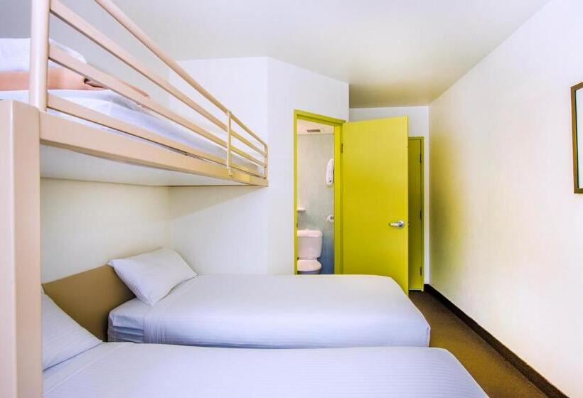 Номер Стандарт с Койками, Ibis Budget Coffs Harbour