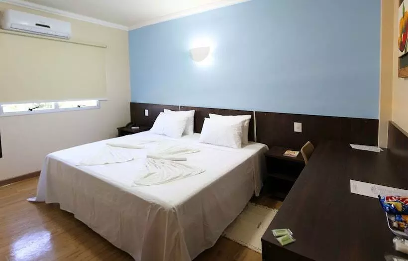 4 Bett Standardzimmer, Jaguar