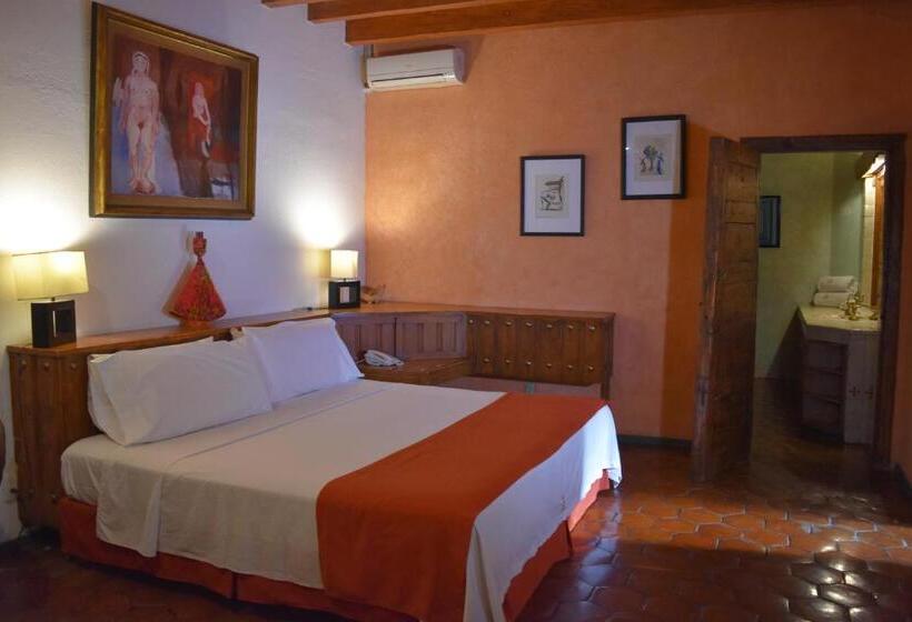 اتاق لوکس, La Joyita Cuernavaca
