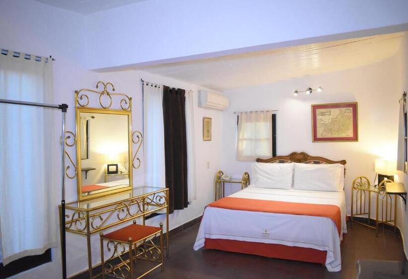 スーペリアールーム, La Joyita Cuernavaca