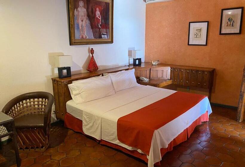 اتاق لوکس, La Joyita Cuernavaca