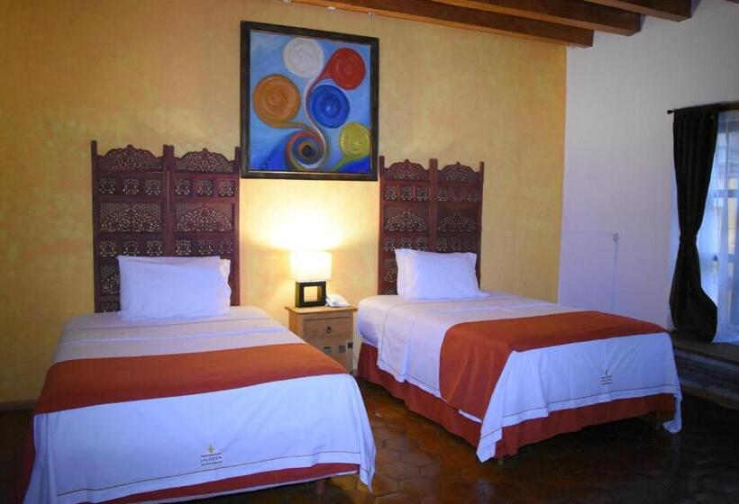 اتاق لوکس, La Joyita Cuernavaca