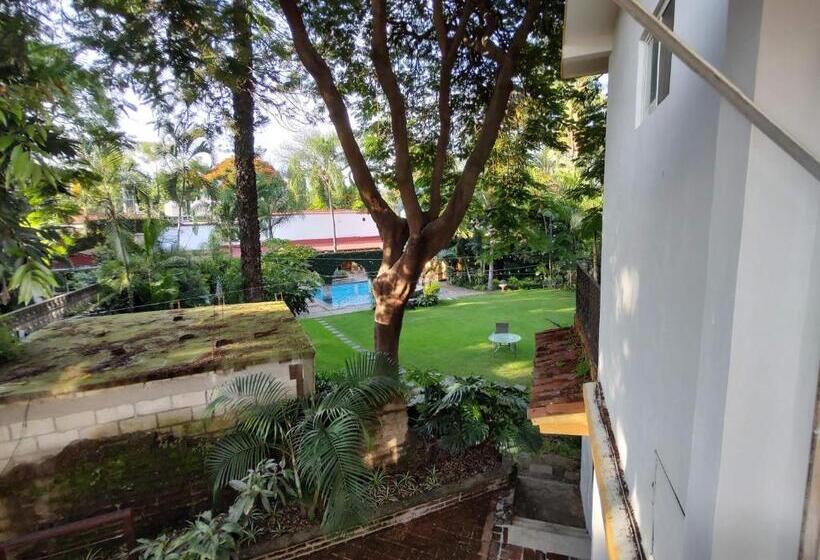 キングサイズベッドのデラックスルーム, La Joyita Cuernavaca