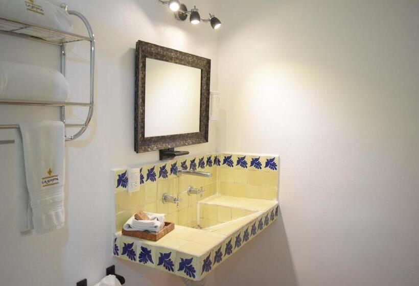 اتاق لوکس با تخت بزرگ, La Joyita Cuernavaca