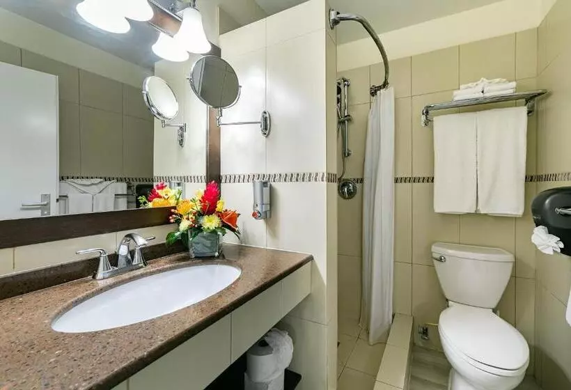 سوییت جونیور, La Vista Resort