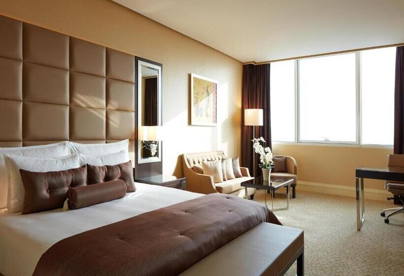 سوییت اجرایی, Millennium Hotel & Convention Centre Kuwait