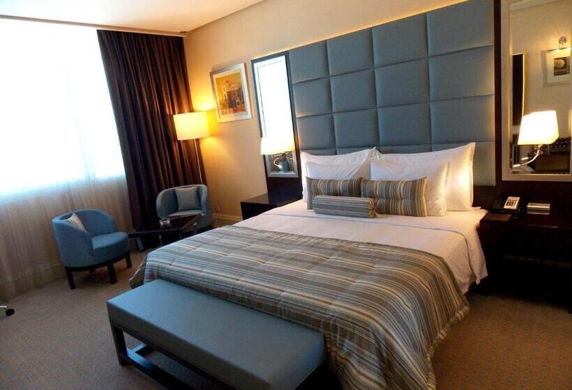 Club Room King Bed, Millennium Hotel & Convention Centre Kuwait
