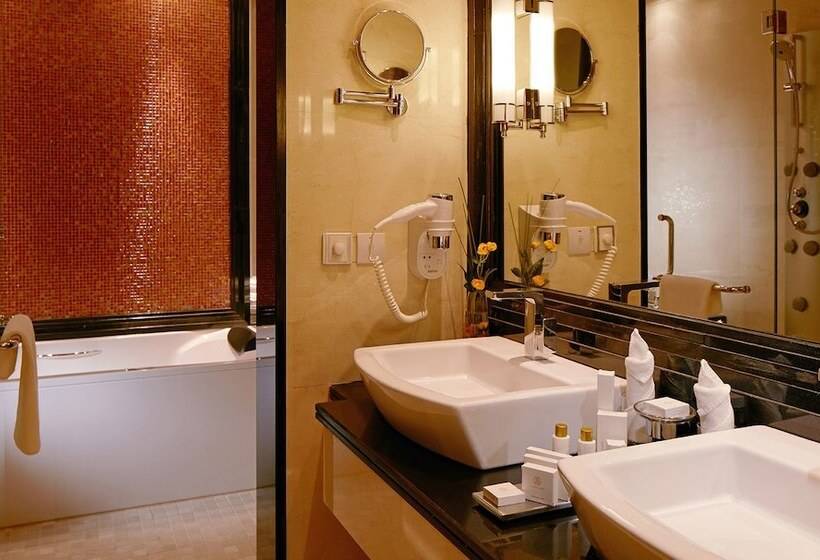 سوییت اجرایی, Millennium Hotel & Convention Centre Kuwait