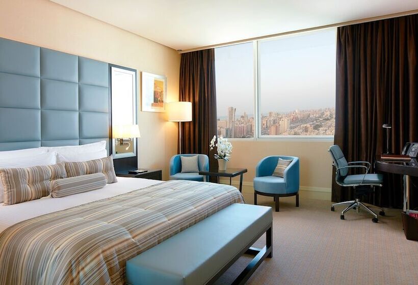 Club Room King Bed, Millennium Hotel & Convention Centre Kuwait