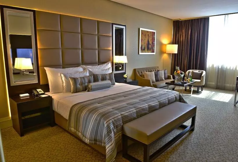 اتاق کلاب, Millennium Hotel & Convention Centre Kuwait