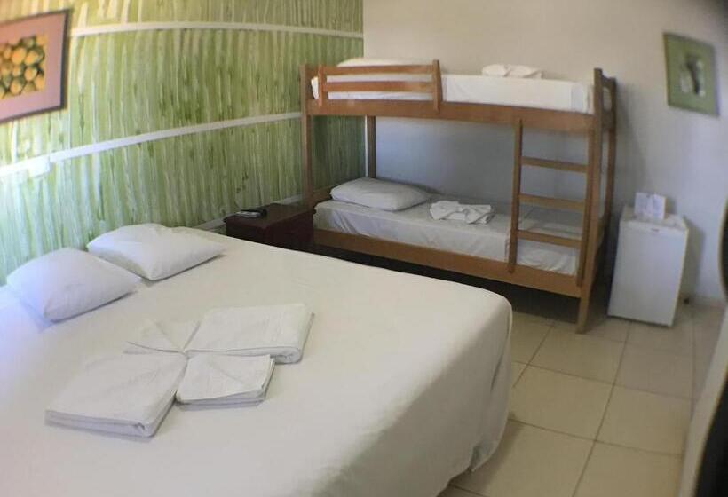 四人标准间, Pousada Calliandra