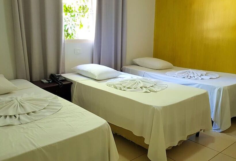 标准三人间, Pousada Calliandra